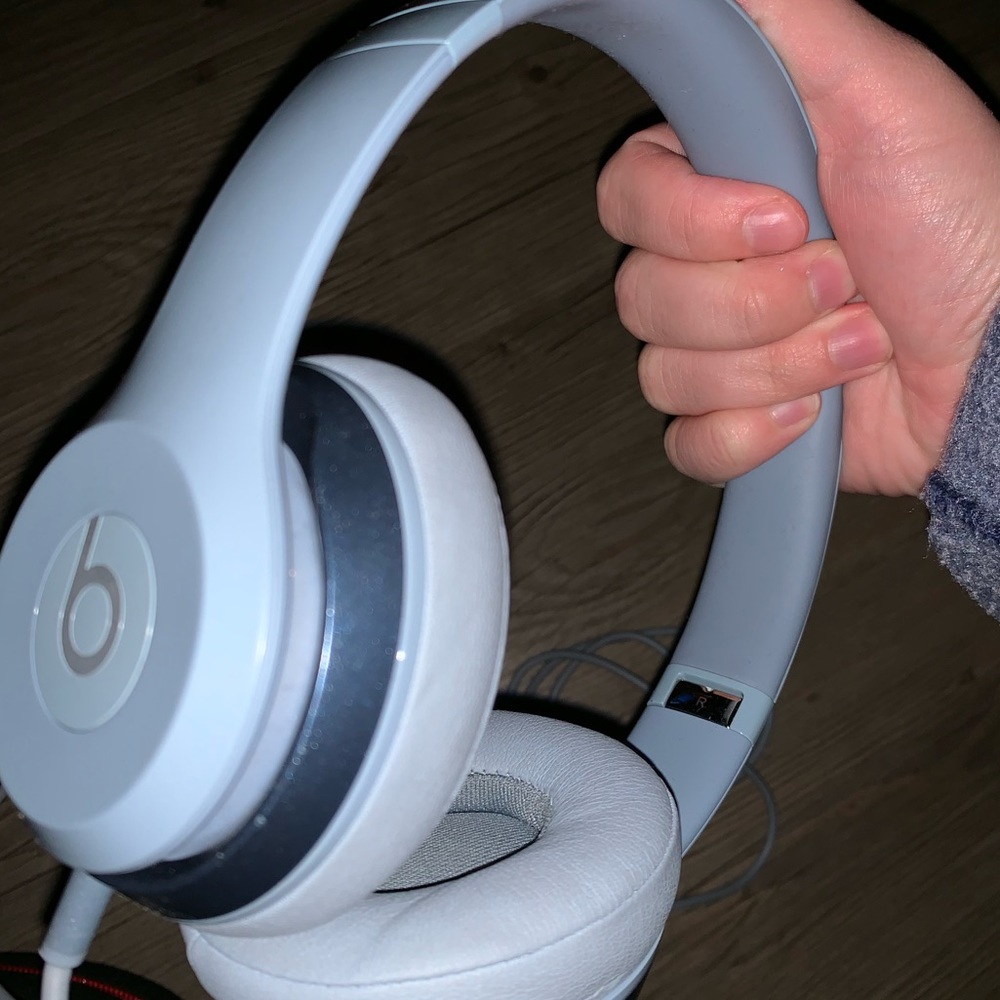 Studio 2 Beats by Dr. Dre